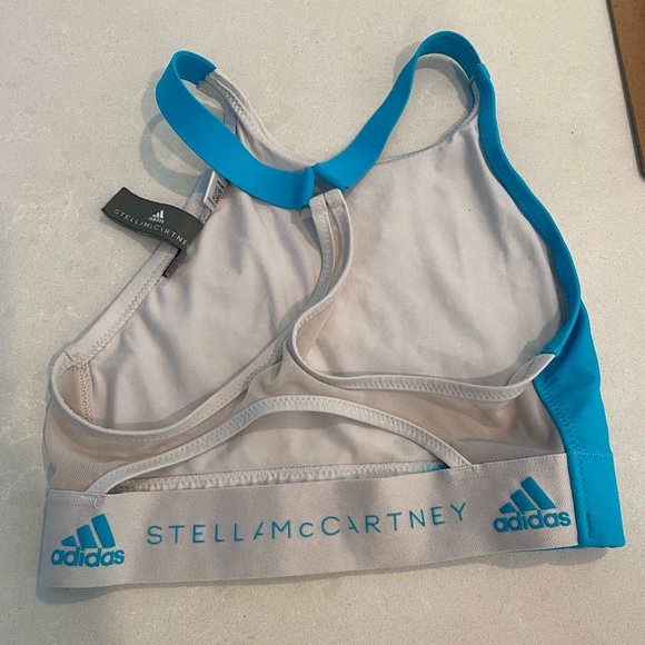 Stella McCartney x Adidas sports bra top that doubles as a bathing suit too - Picture 2 of 3